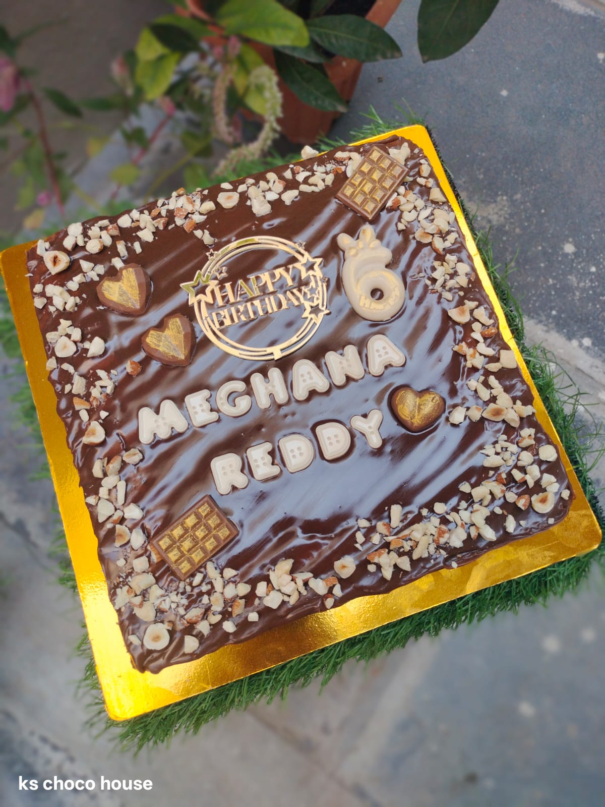 Dark chocolate brownie cake